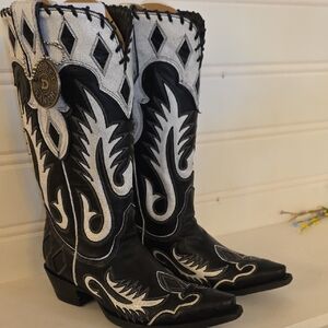 Double D Ranch Black and White Embroidered Boots